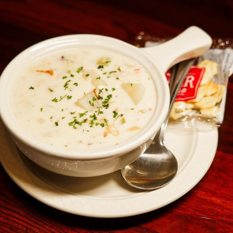 Delicious New England Clam Chowder